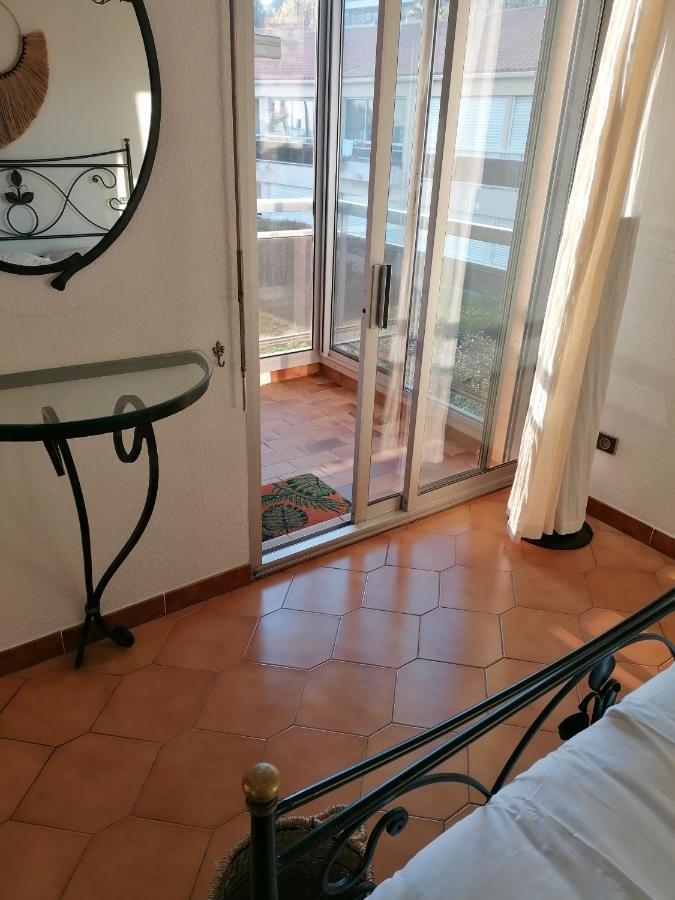 "Le Palmier Dore", Cosy T3 A 3 Minutes A Pied Des Plages, Parking Et Clim Sanary-sur-Mer Exterior foto