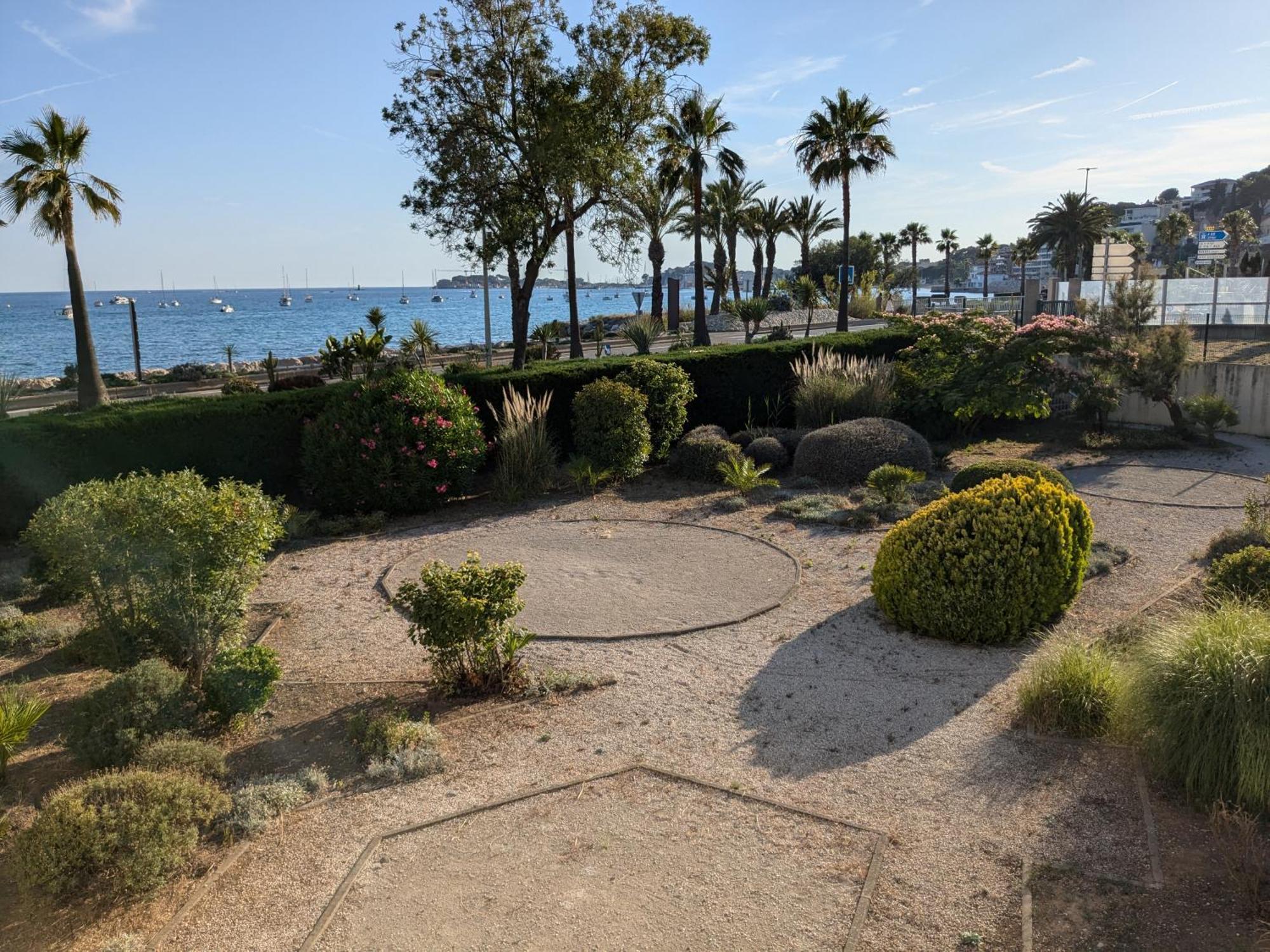 "Le Palmier Dore", Cosy T3 A 3 Minutes A Pied Des Plages, Parking Et Clim Sanary-sur-Mer Exterior foto